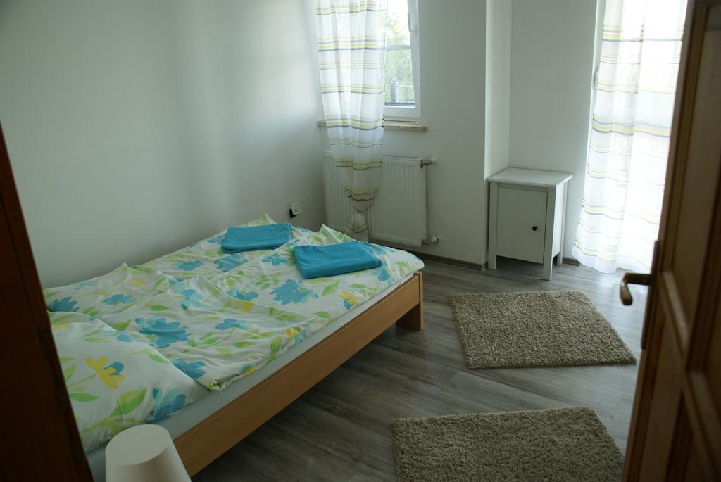 Sargarigo Apartman Haz Hotel Balatonalmádi Zewnętrze zdjęcie